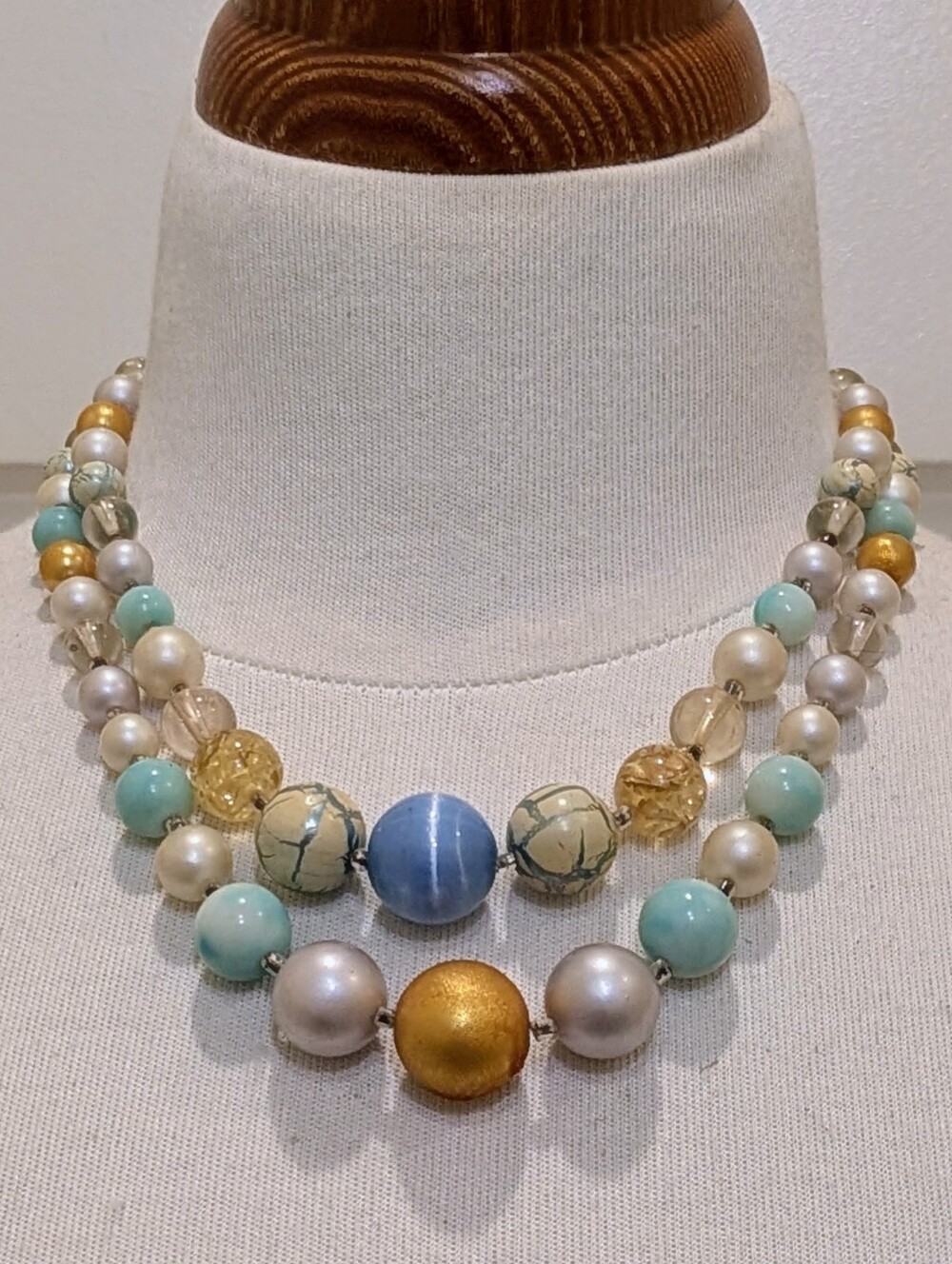 GUC 1960s Vintage MCM Double Strand Adjustable Length Beaded Necklace